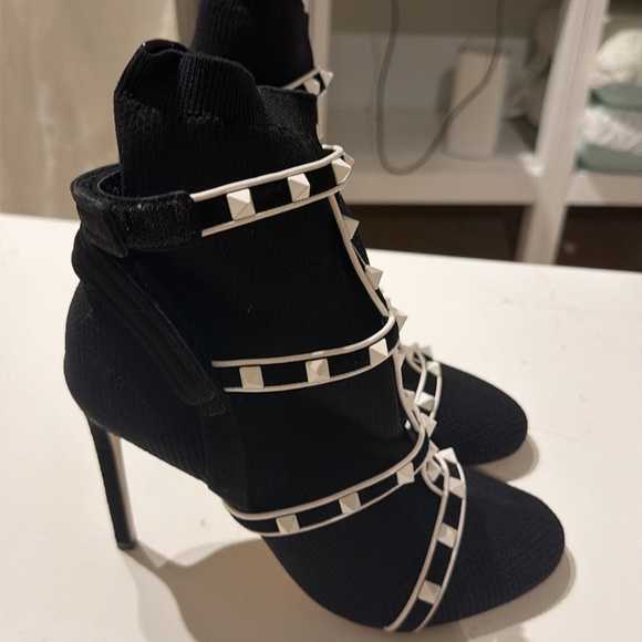 New - Picture 2 of 5